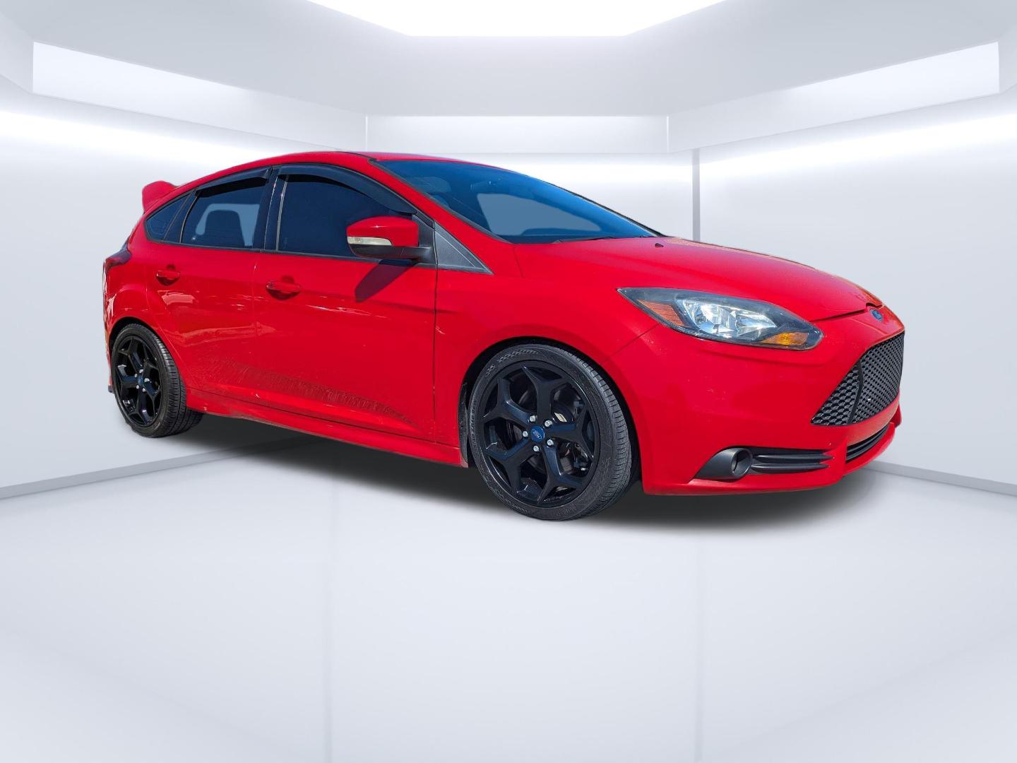 2014 Ford Focus 5 Door Hatch ST's photo