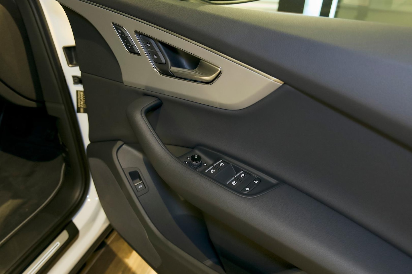 Image about Audi Q7 SUV TFSI quattro tiptronic