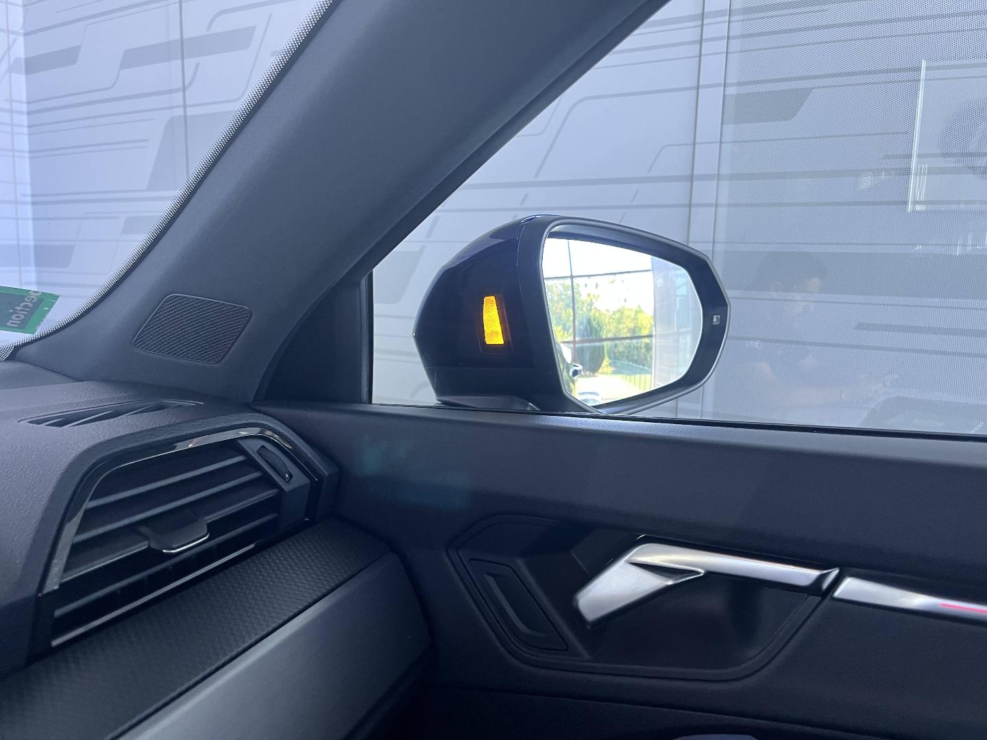 Image about Audi Q3 Sportback S line 35 TFSI 110 kW (150 ch) S tronic