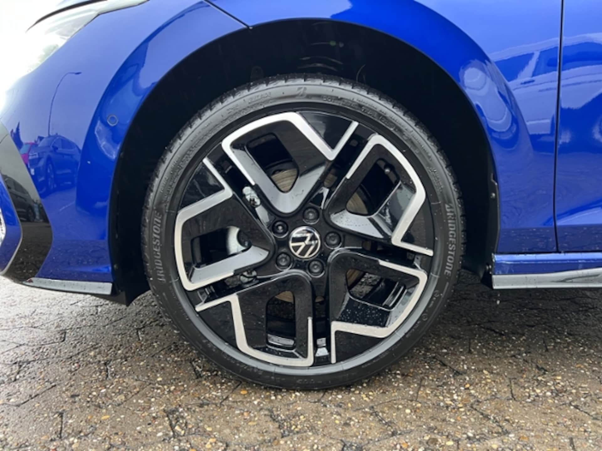 Volkswagen Golf Variant R-Line