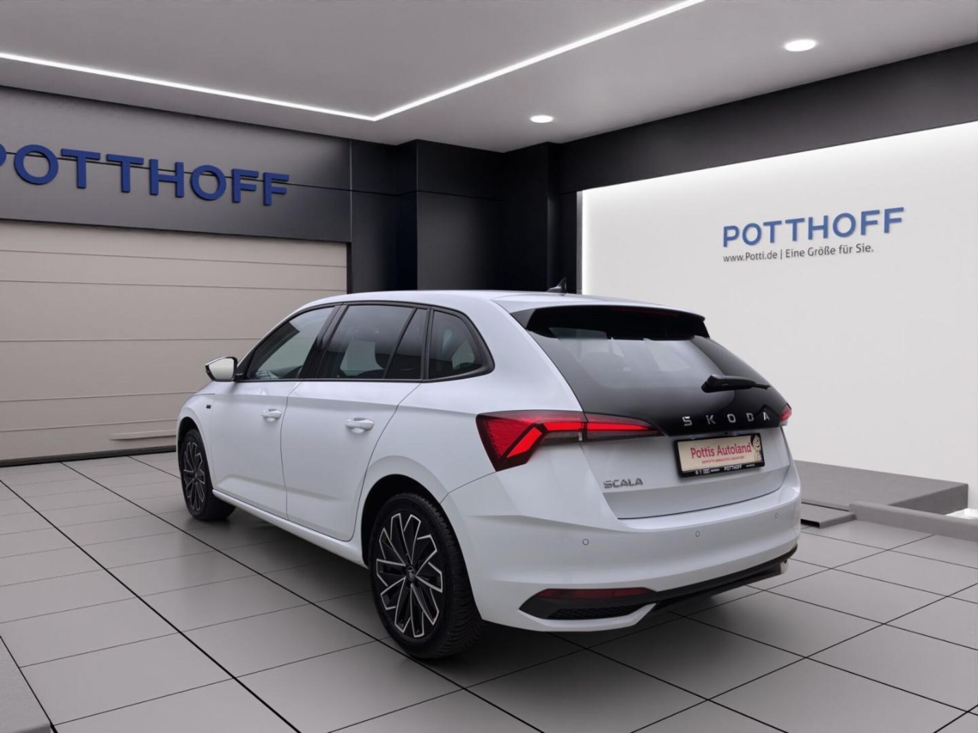 Skoda Scala Tour