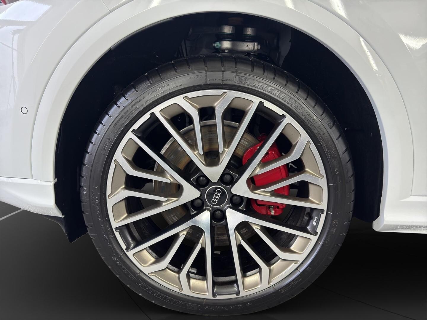 Bild über Audi Q5 SUV TDI quattro 150 kW S tronic - für weitere Informationen kontaktieren Sie den Audi Partner