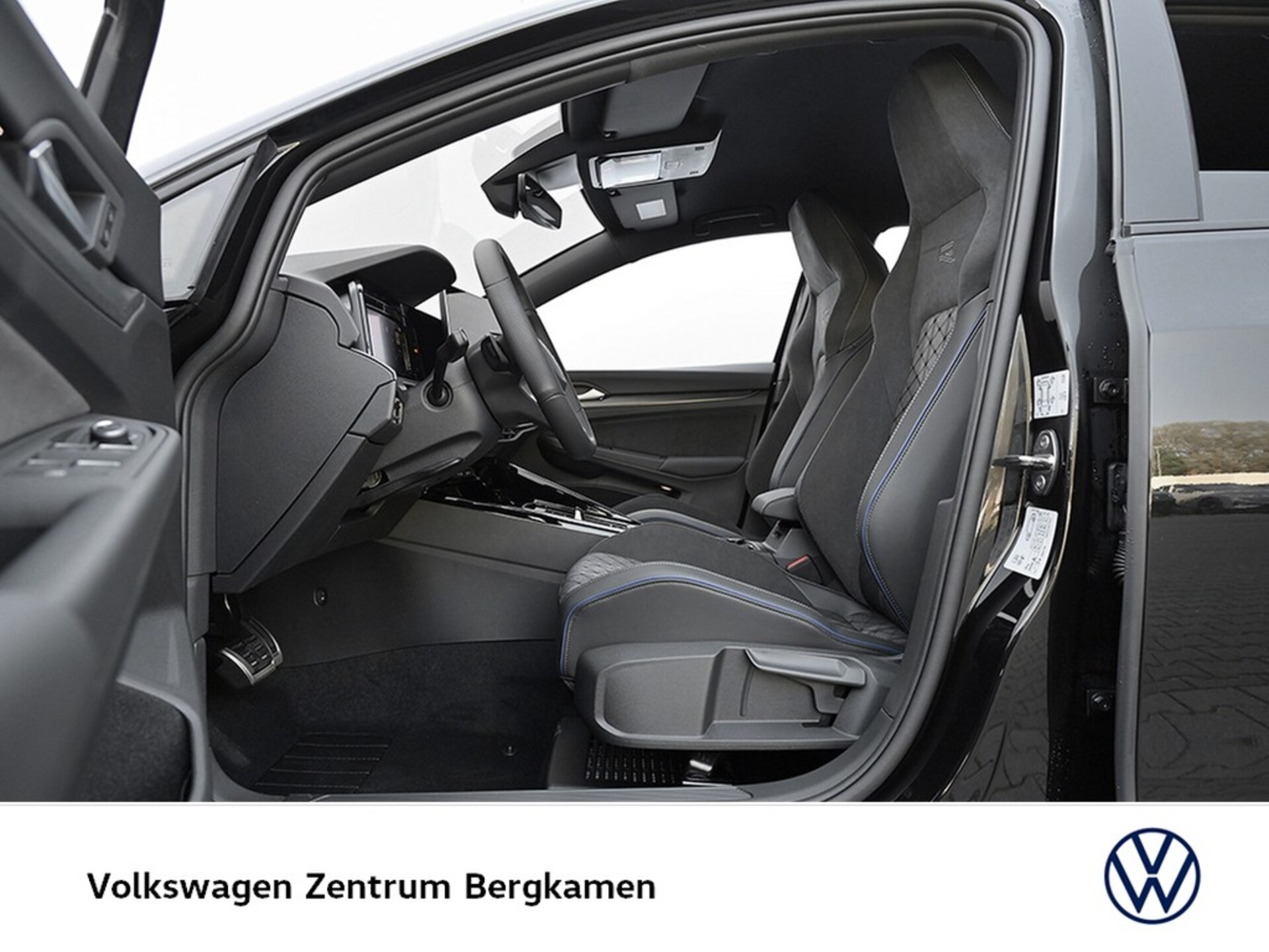 Volkswagen Golf R-Line