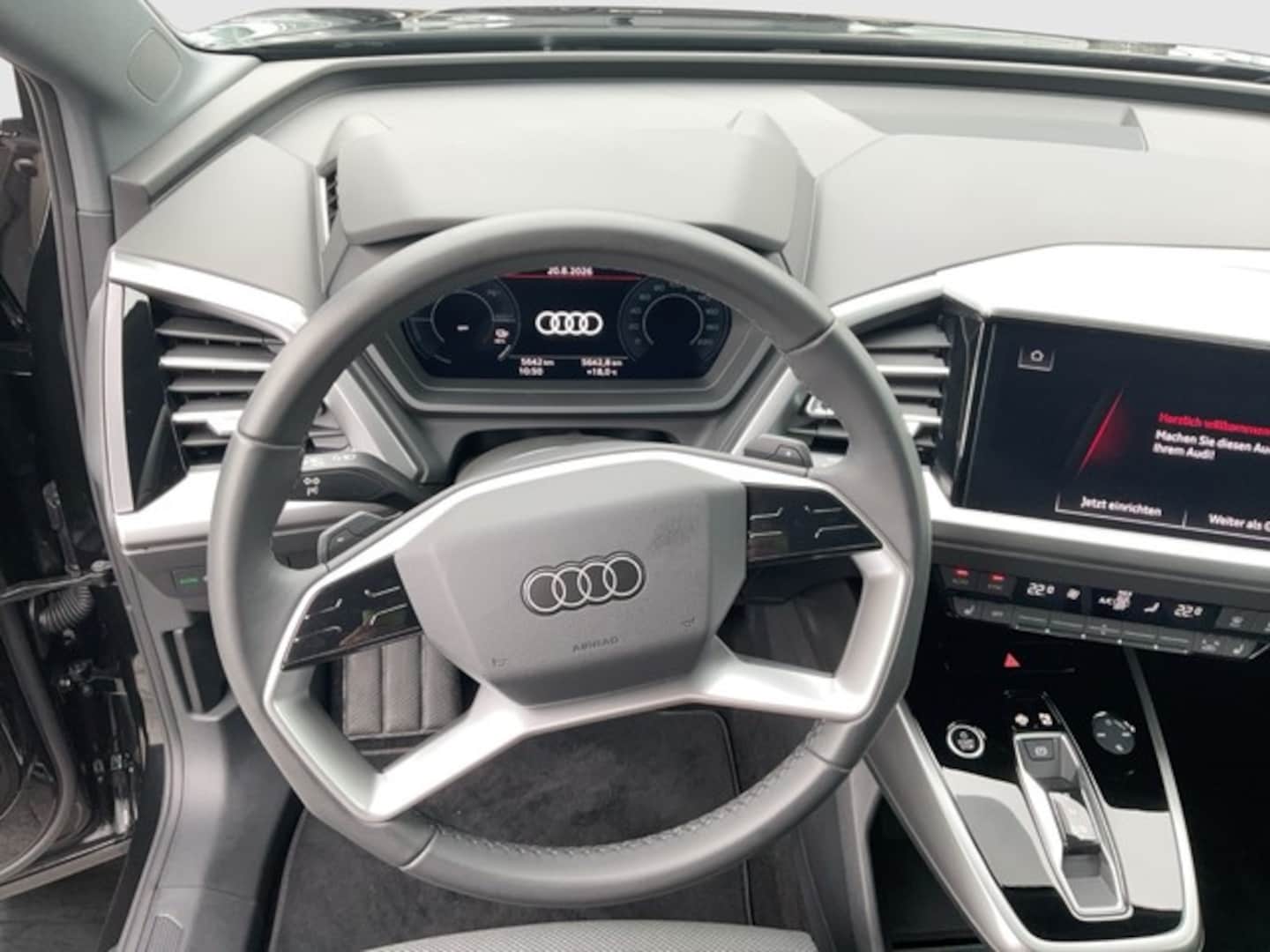 Bild über Audi Q4 e-tron 40 e-tron - für weitere Informationen kontaktieren Sie den Audi Partner