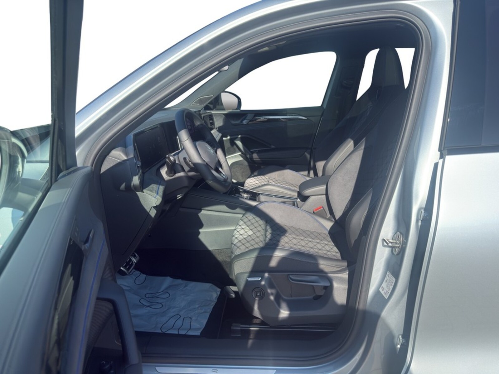 Volkswagen Tiguan – Bild 12