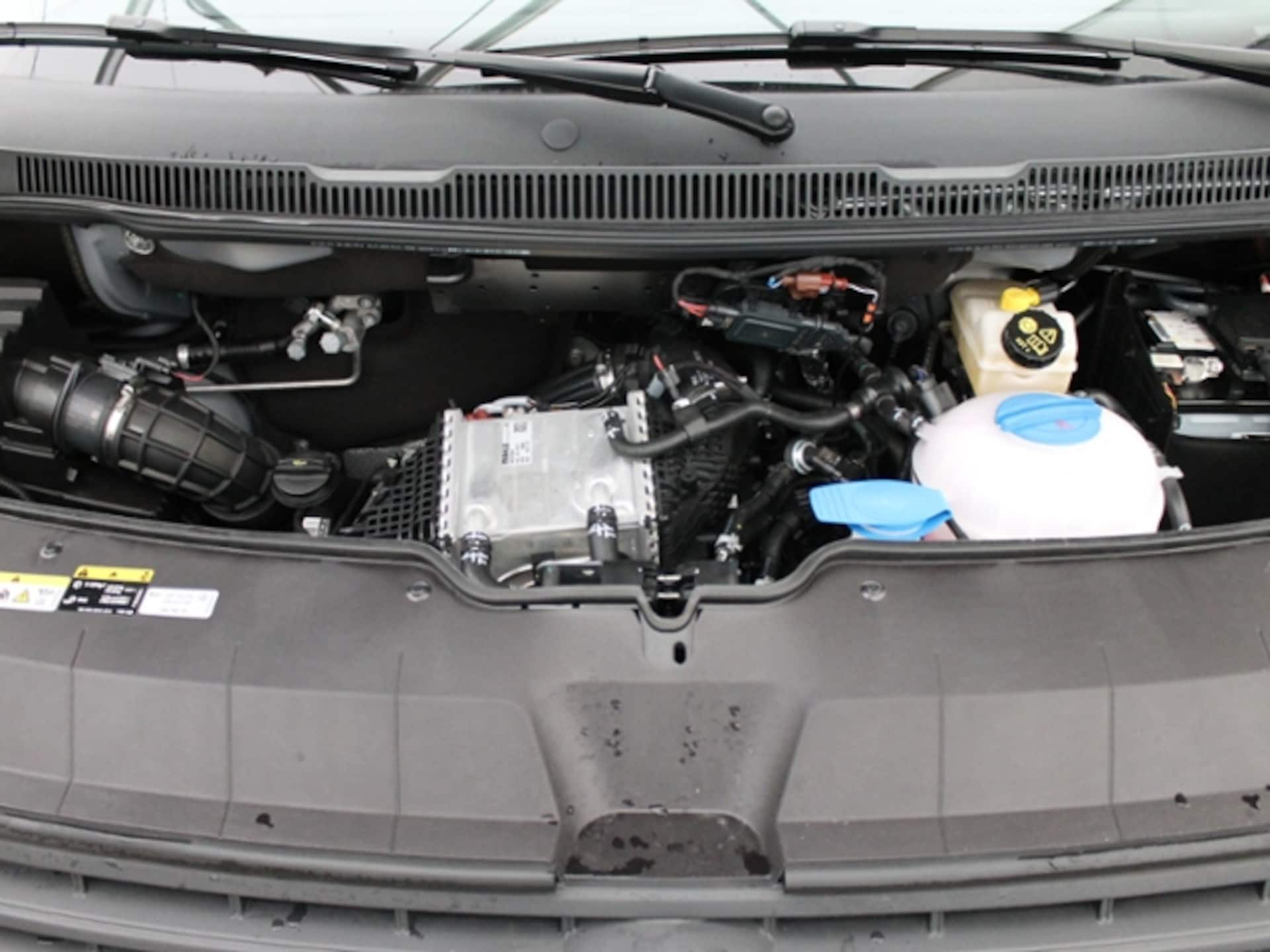 Volkswagen T6.1 Transporter Kasten langer Radstand
