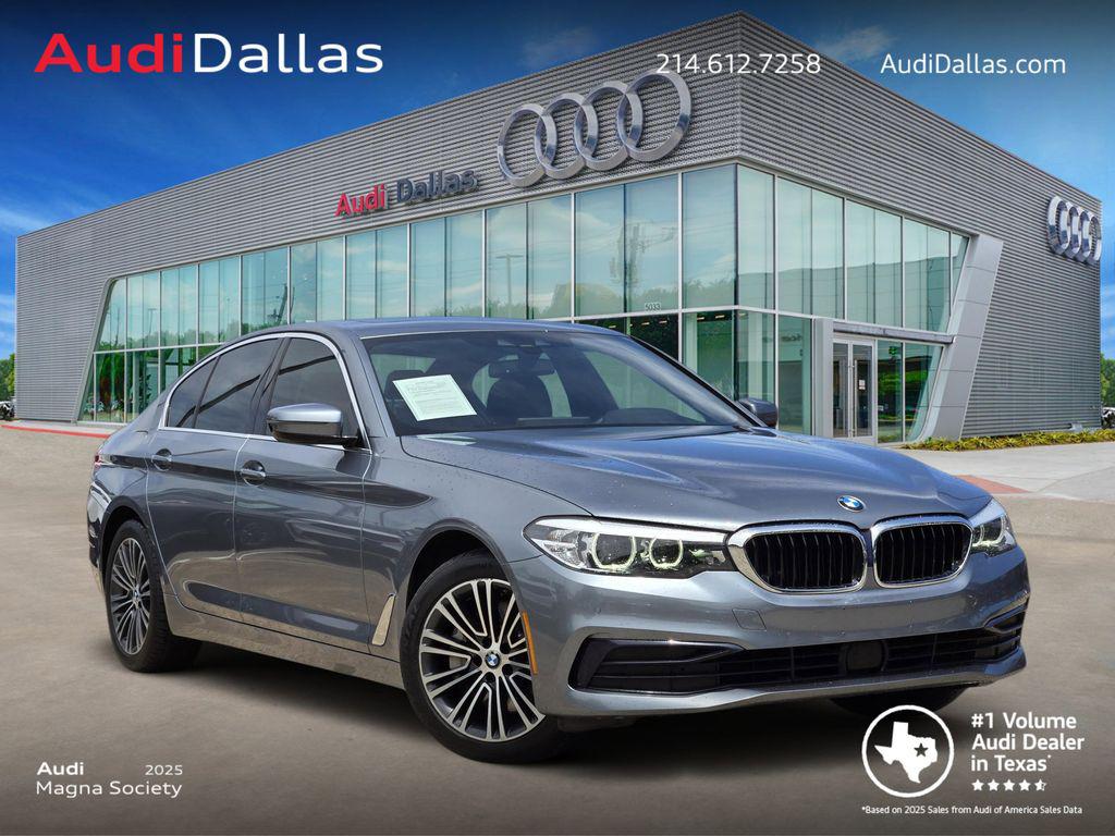 2019 BMW 5 Series 530i xDrive Sedan's photo