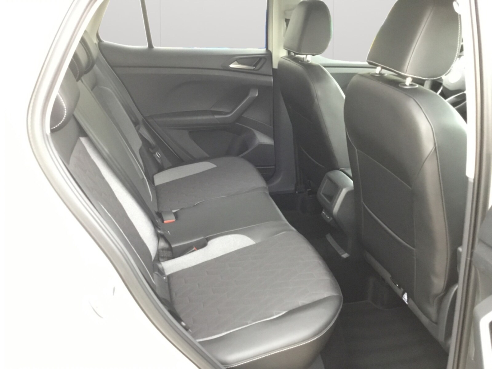 Volkswagen T-Cross – Bild 11