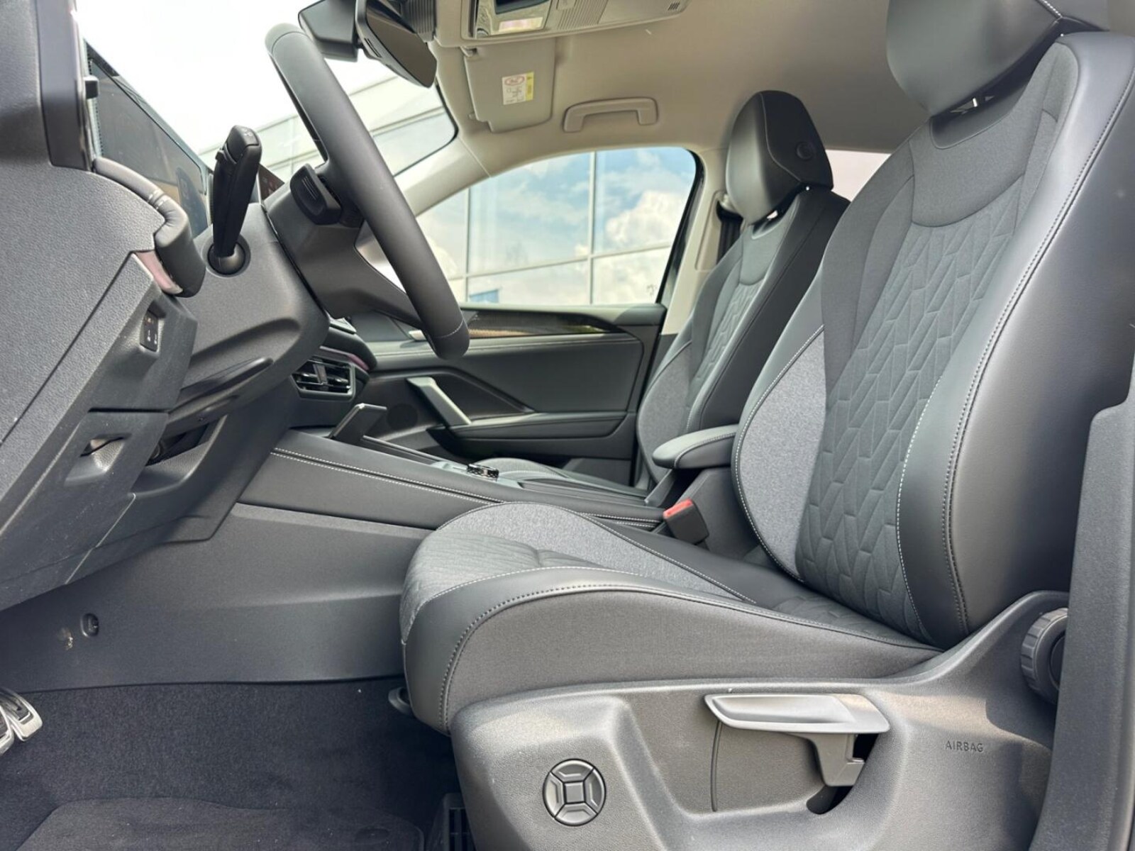 Volkswagen Tiguan – Bild 22