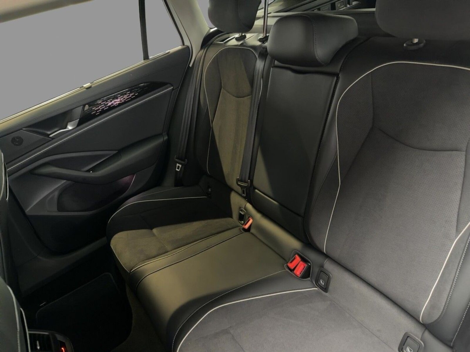 Volkswagen Passat – Bild 9