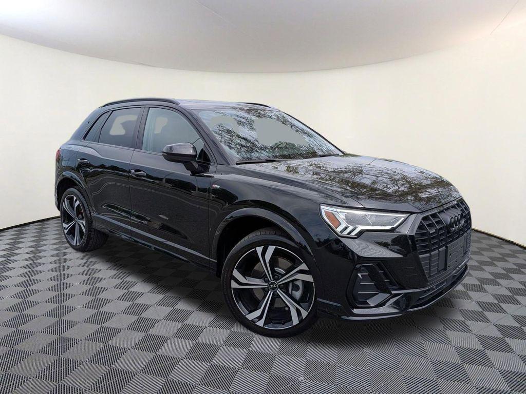 2023 Audi Q3 45 TFSI S Line Premium Plus quattro's photo
