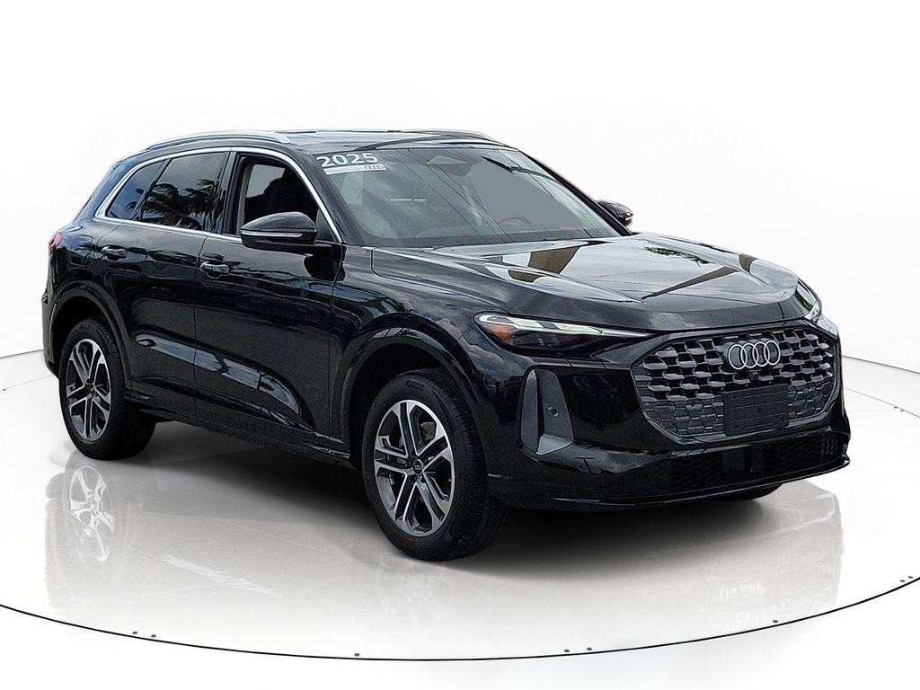 2025 Audi Q5 Premium quattro's photo