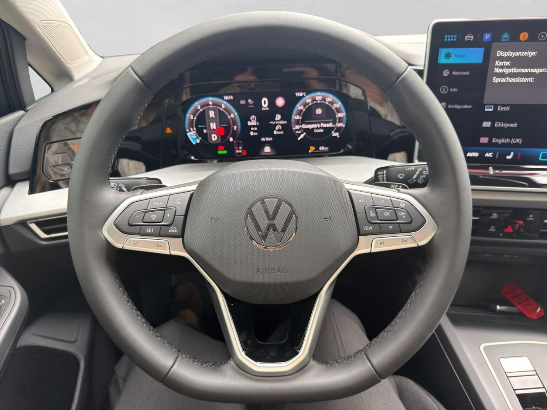 Volkswagen Golf Life