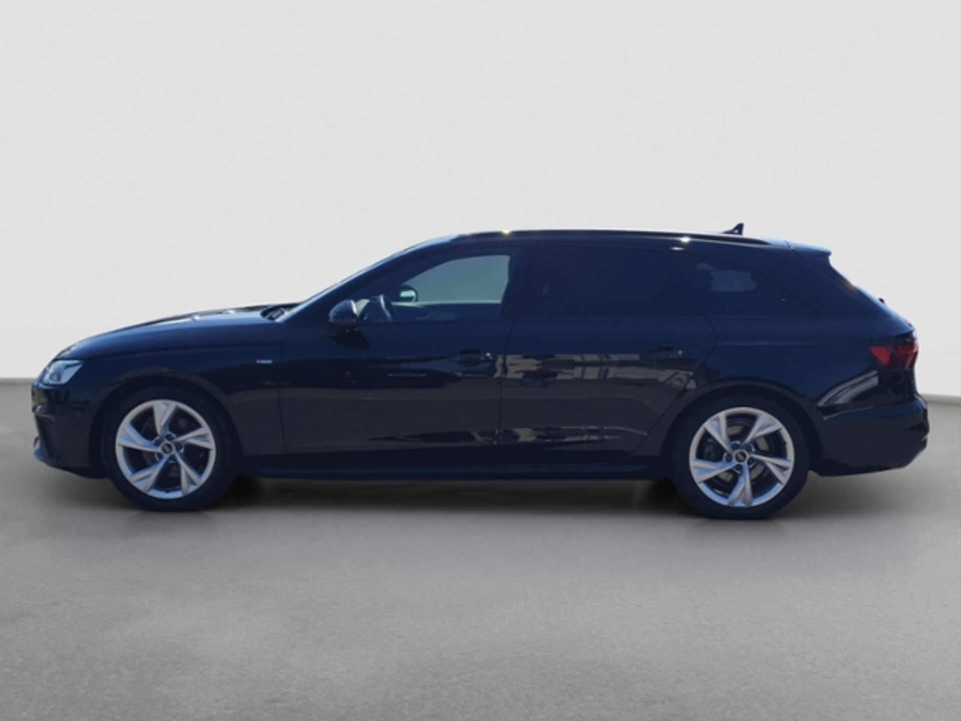 Audi A4 Avant S line