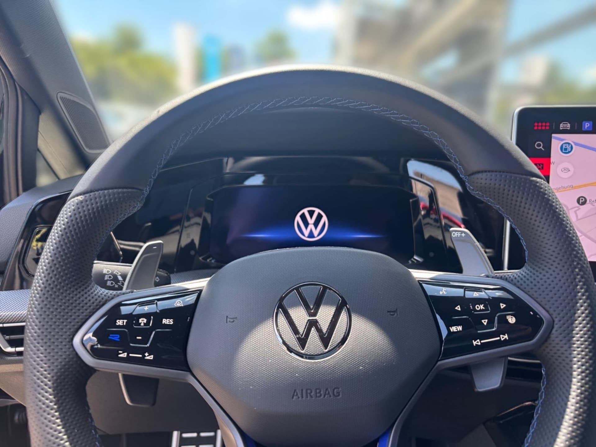 Volkswagen Golf R