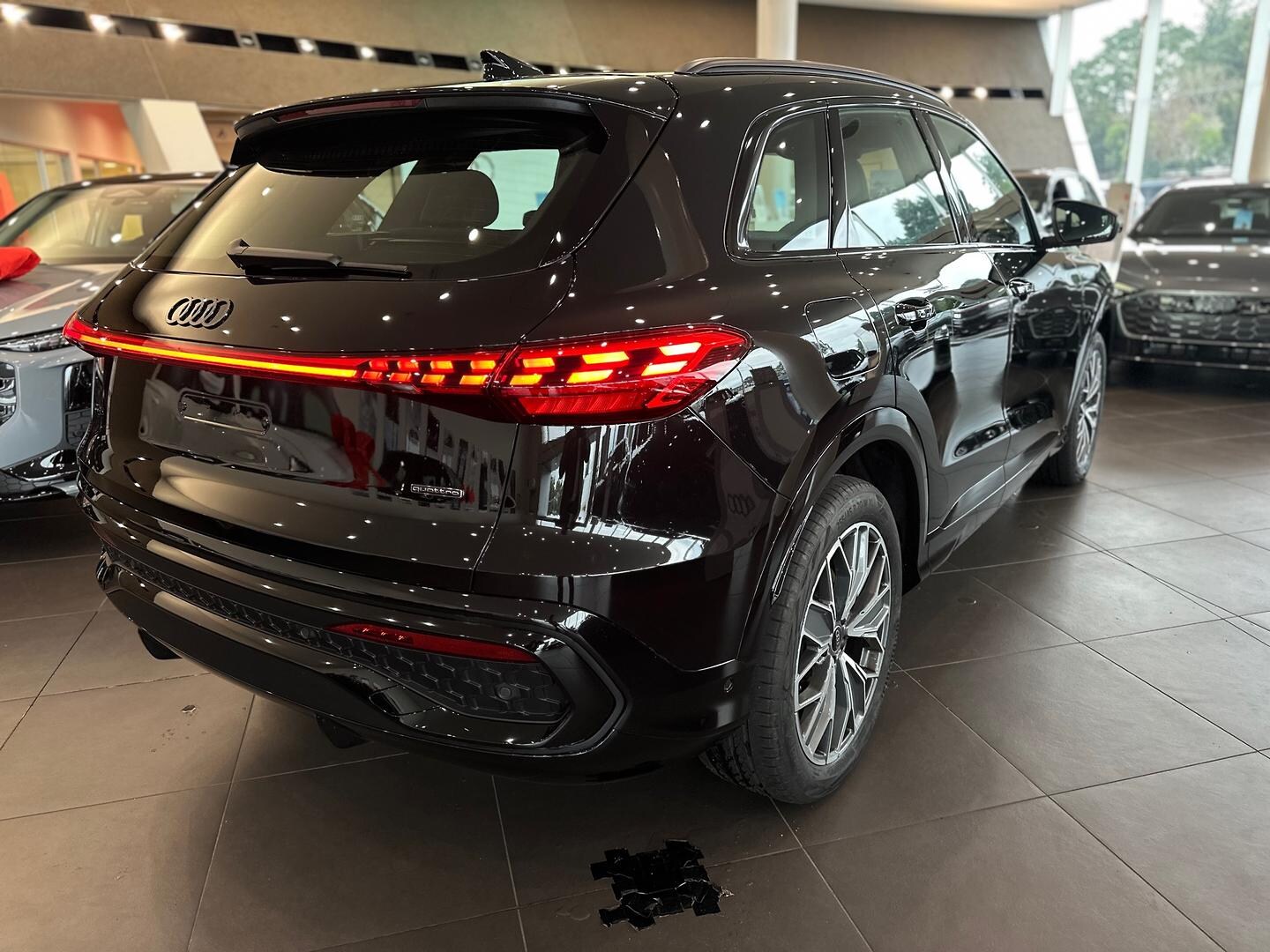 Image about Audi Q5 SUV TDI quattro 150 kW sport