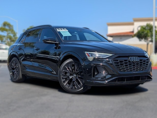 Photo of 2024 Audi Q8 e-tron