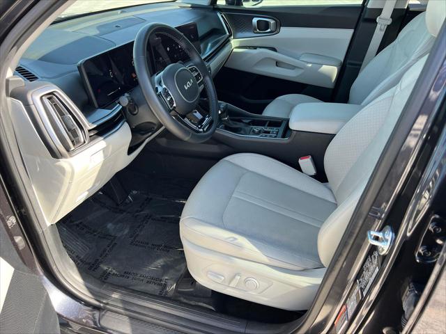 2025 Kia Sorento S - Photo 9