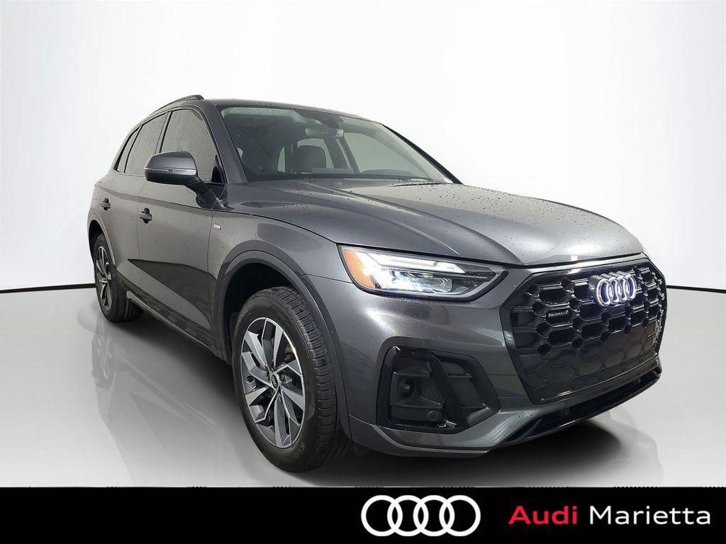 2023 Audi Q5 45 Premium Plus's photo