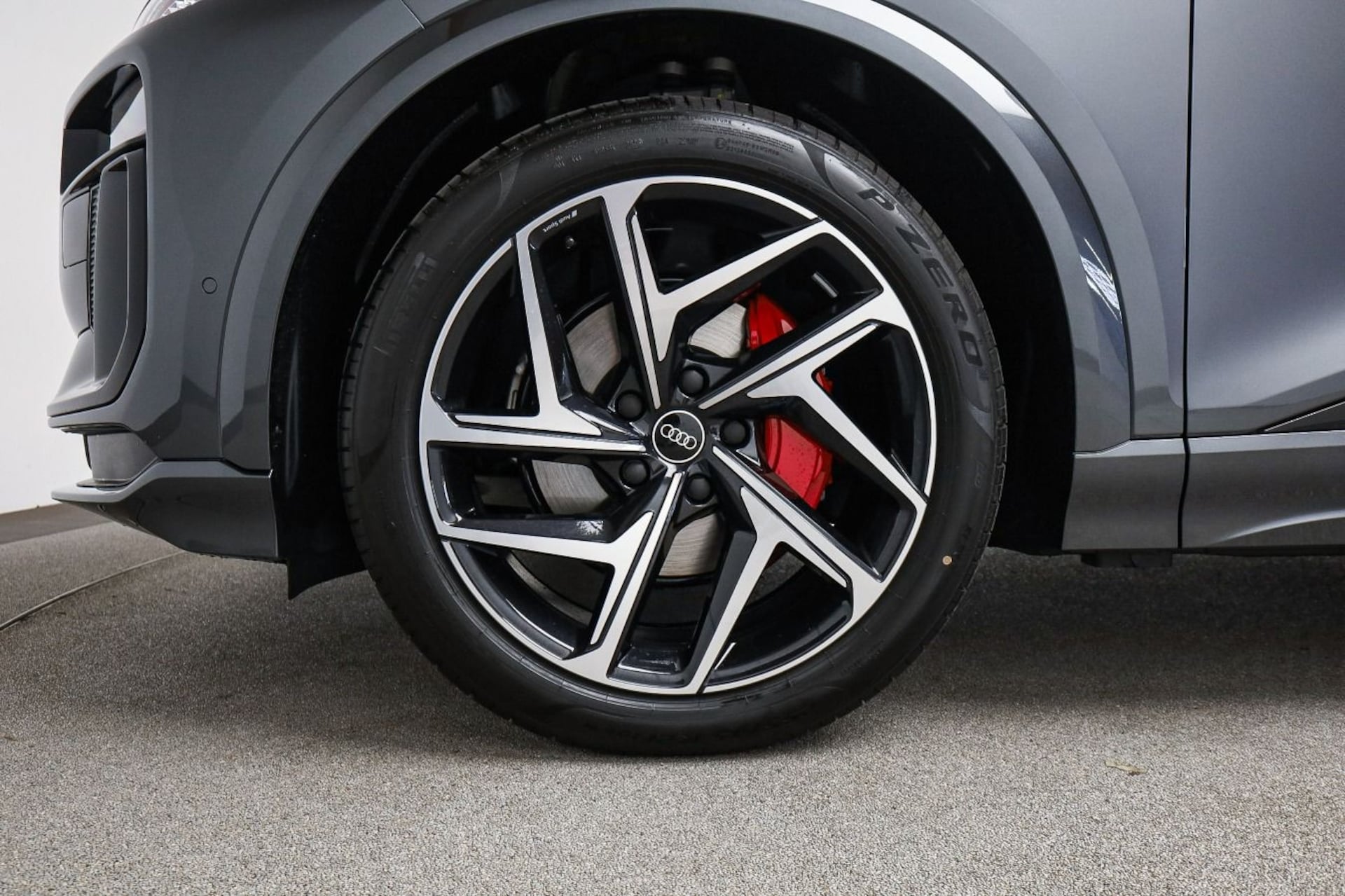 Audi Q6 SUV e-tron