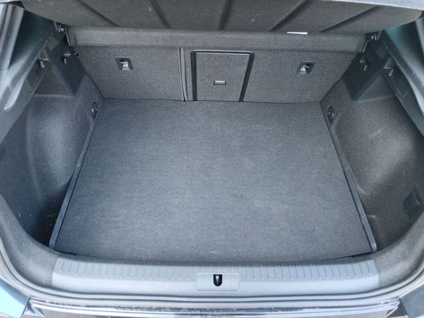 CUPRA Formentor 1.5 TSI e-Hybrid VZ DSG 200 kW (272 CV) — photo 7