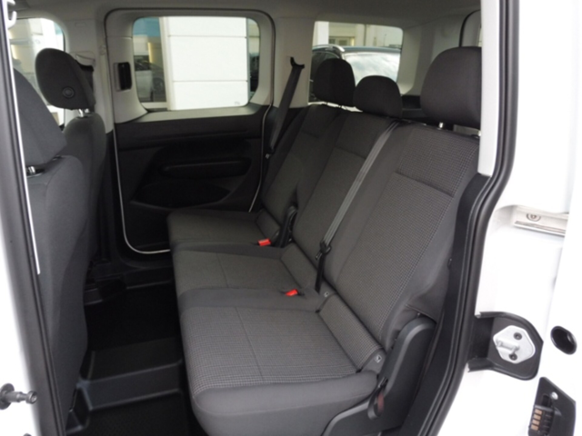 Volkswagen Caddy Basis-Modell