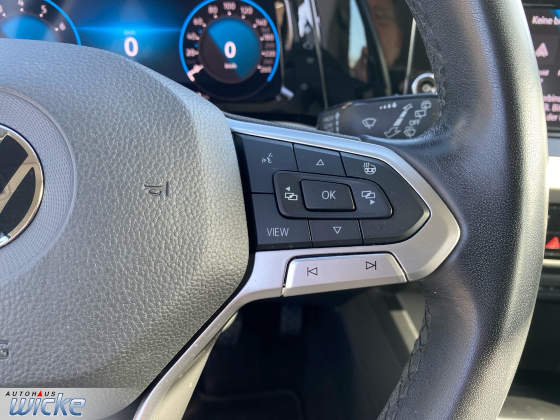 Volkswagen Golf Life