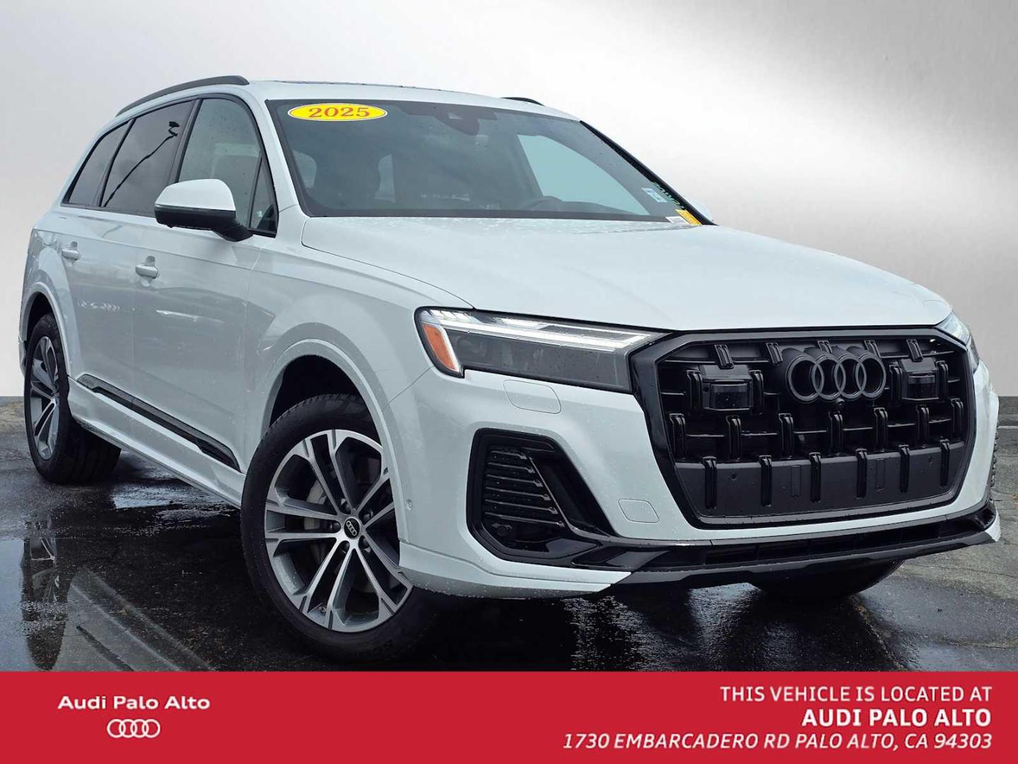 2025 Audi Q7 45 Premium Plus quattro Tiptronic's photo