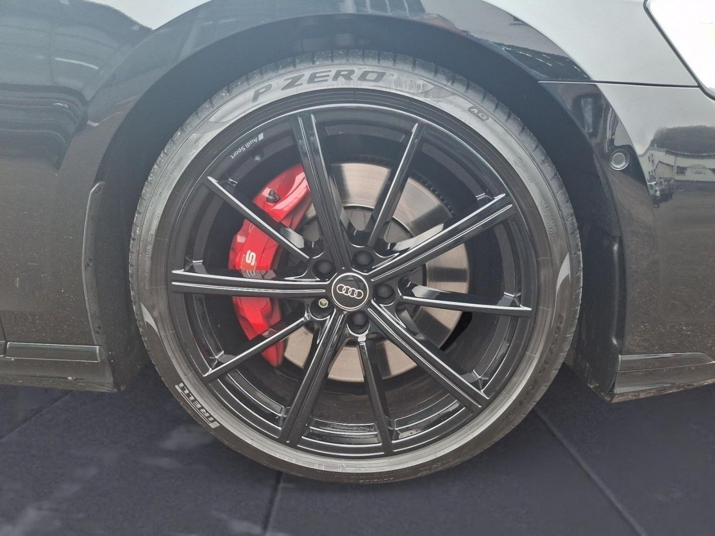 Bild über Audi S8 TFSI quattro tiptronic - für weitere Informationen kontaktieren Sie den Audi Partner