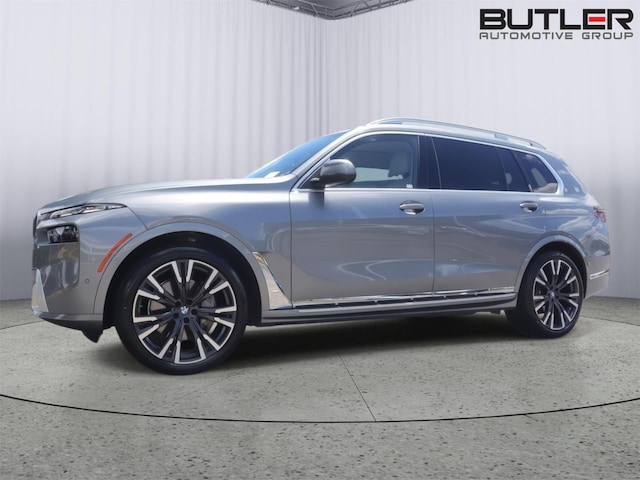 2025 BMW X7