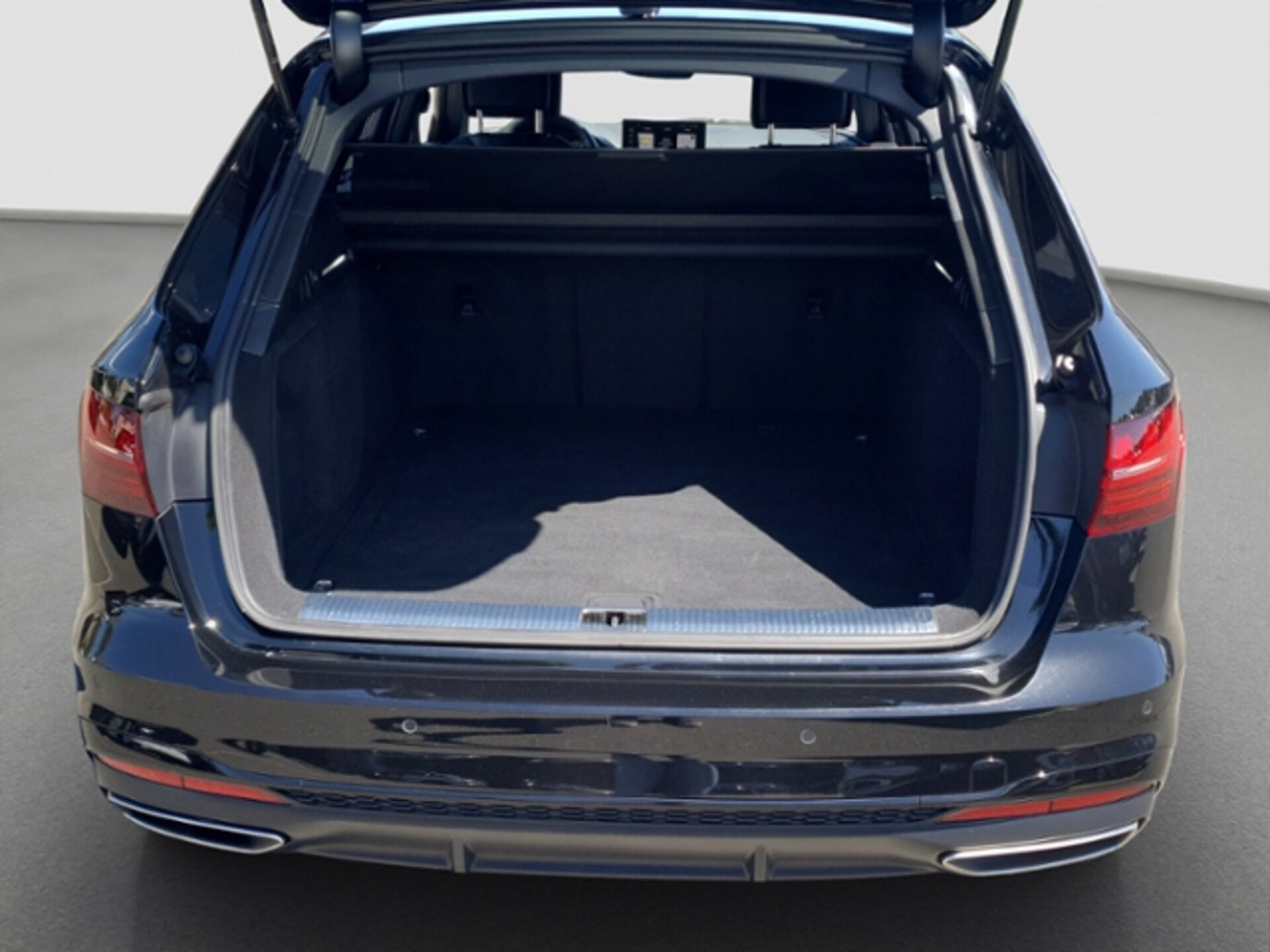 Audi A4 Avant S line