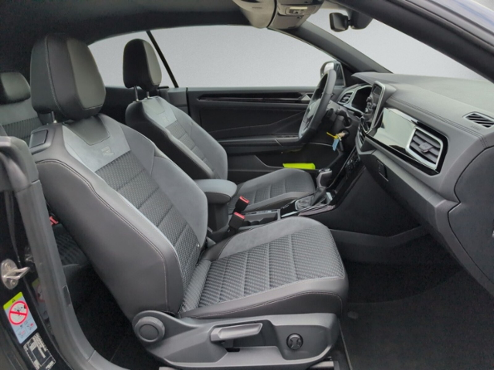 Volkswagen T-Roc Cabriolet – Bild 11