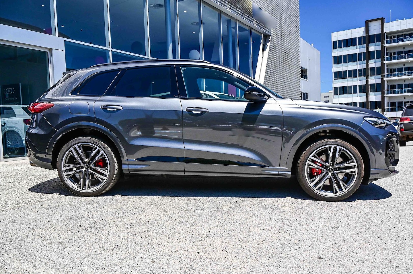 Image about Audi SQ5 SUV TFSI 270 kW edition one