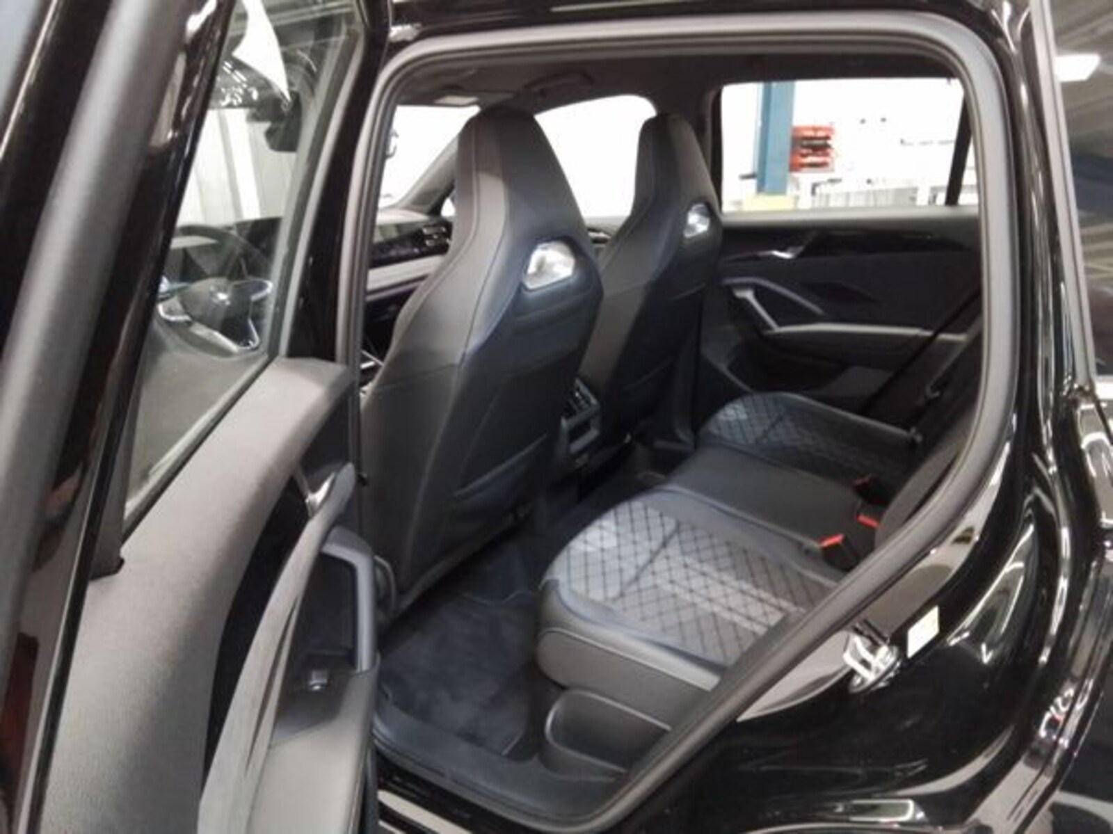 Volkswagen Tiguan – Bild 8