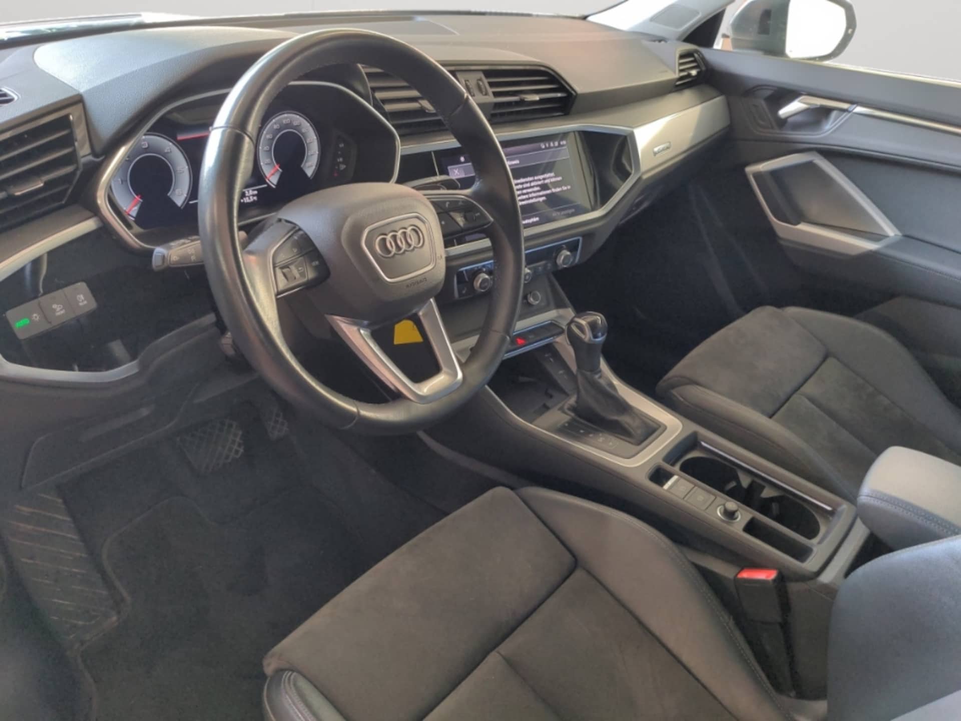 Audi Q3 Sportback S line
