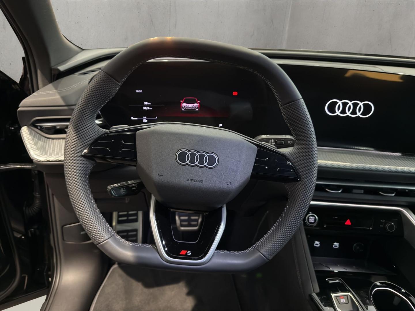 Image about Audi Q5 SUV TDI quattro 150 kW S tronic
