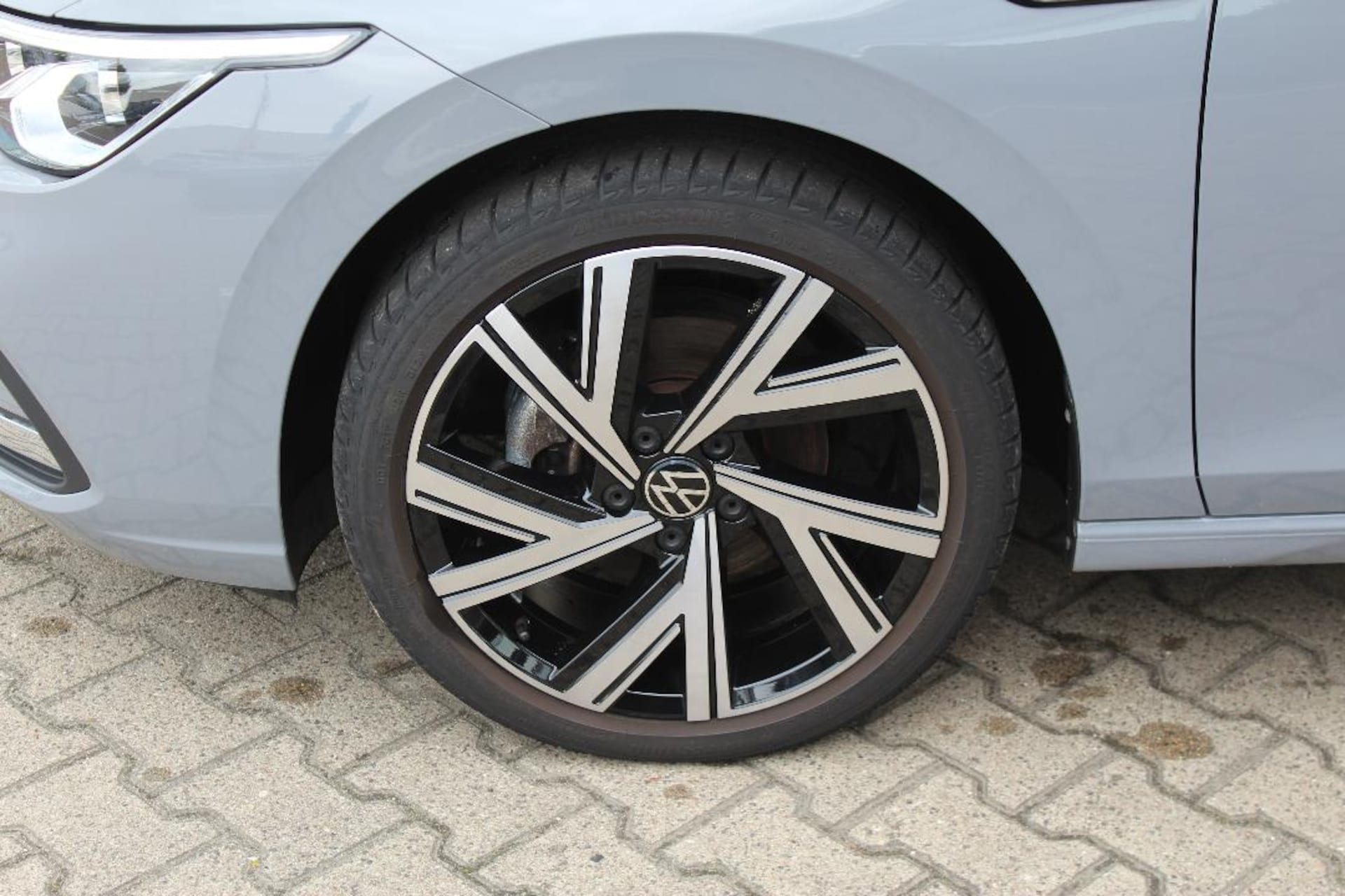 Volkswagen Golf Style