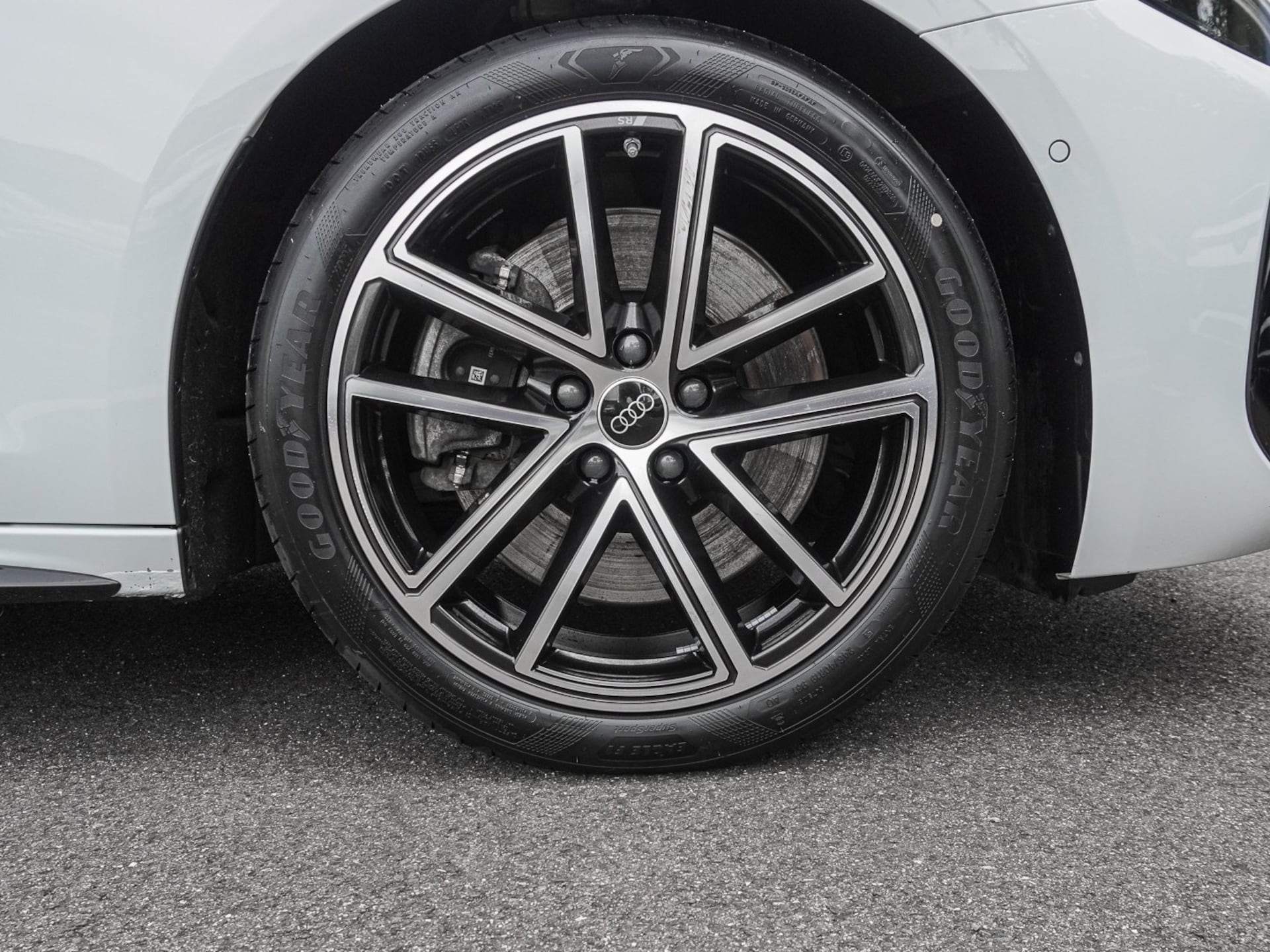Audi A5 Avant e-hybrid