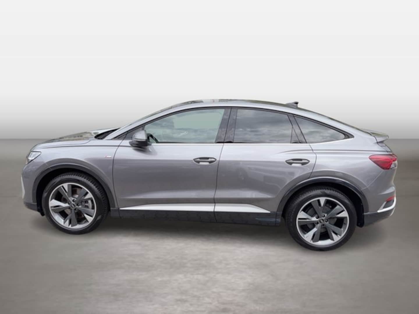 Bild über Audi Q4 Sportback e-tron 50 e-tron quattro - für weitere Informationen kontaktieren Sie den Audi Partner