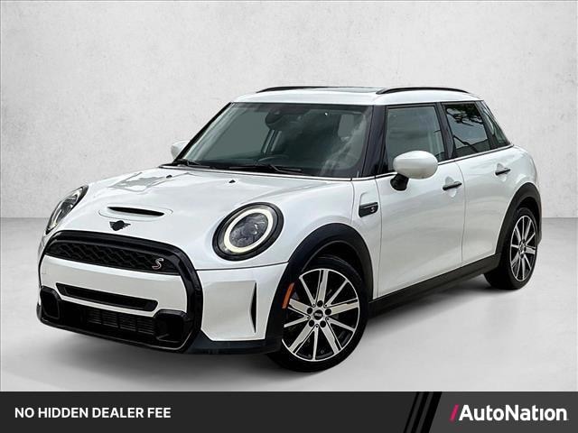 2023 MINI Hardtop 4 Door
