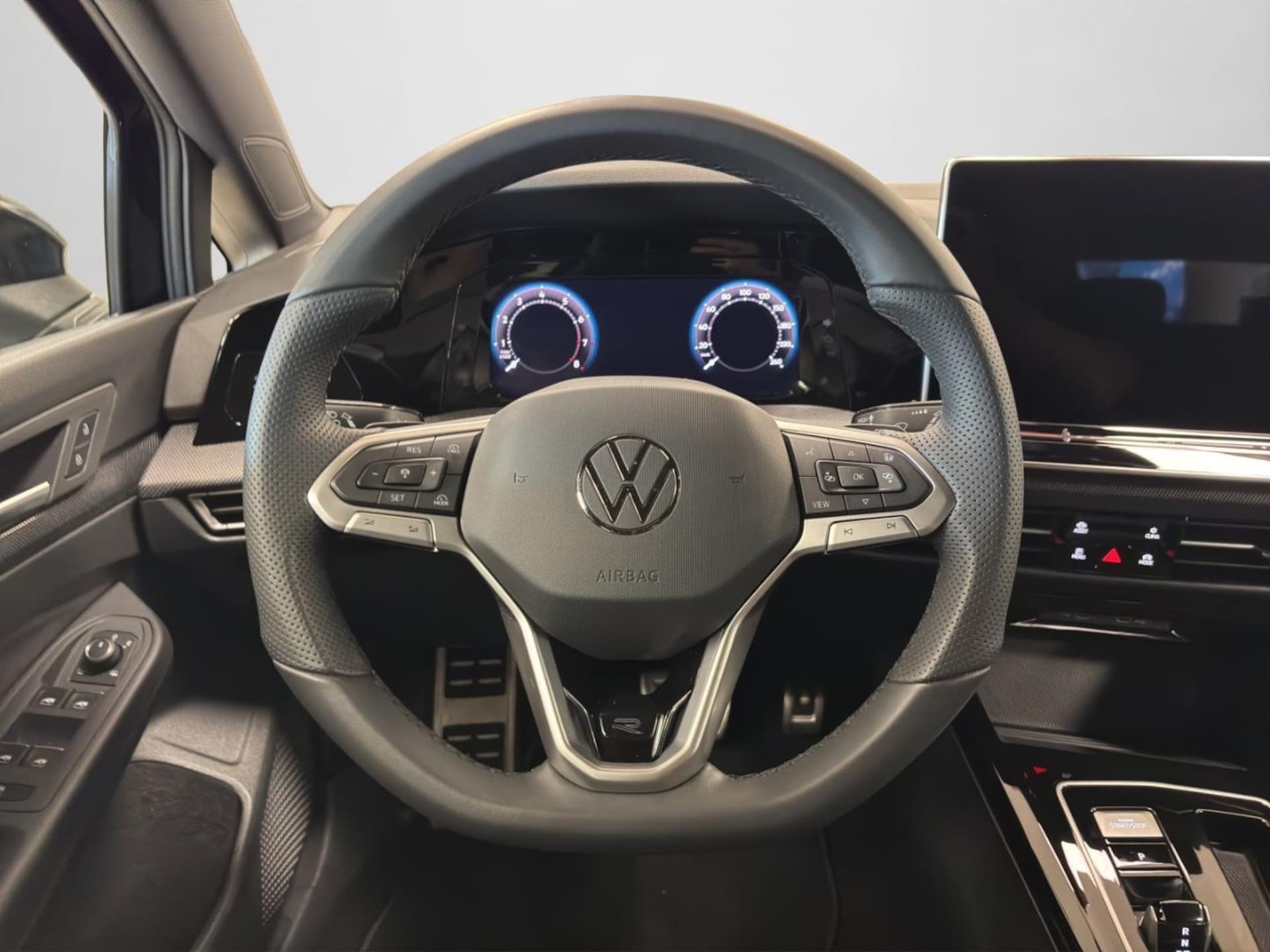 Volkswagen Golf Variant R-Line