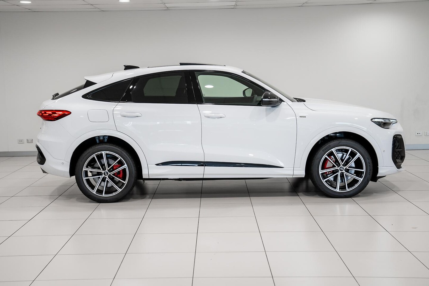 Image about Audi Q5 Sportback e-hybrid quattro S tronic