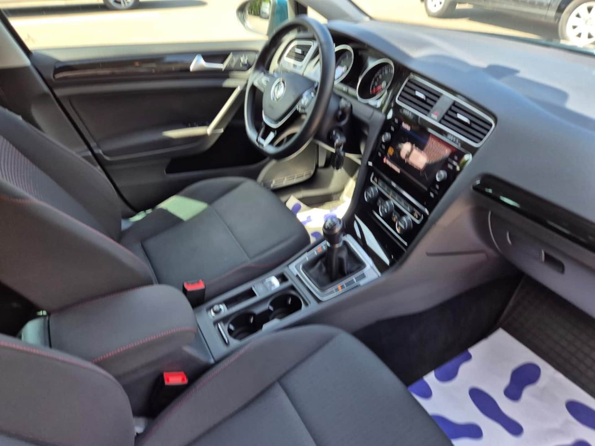 Volkswagen Golf Variant SOUND