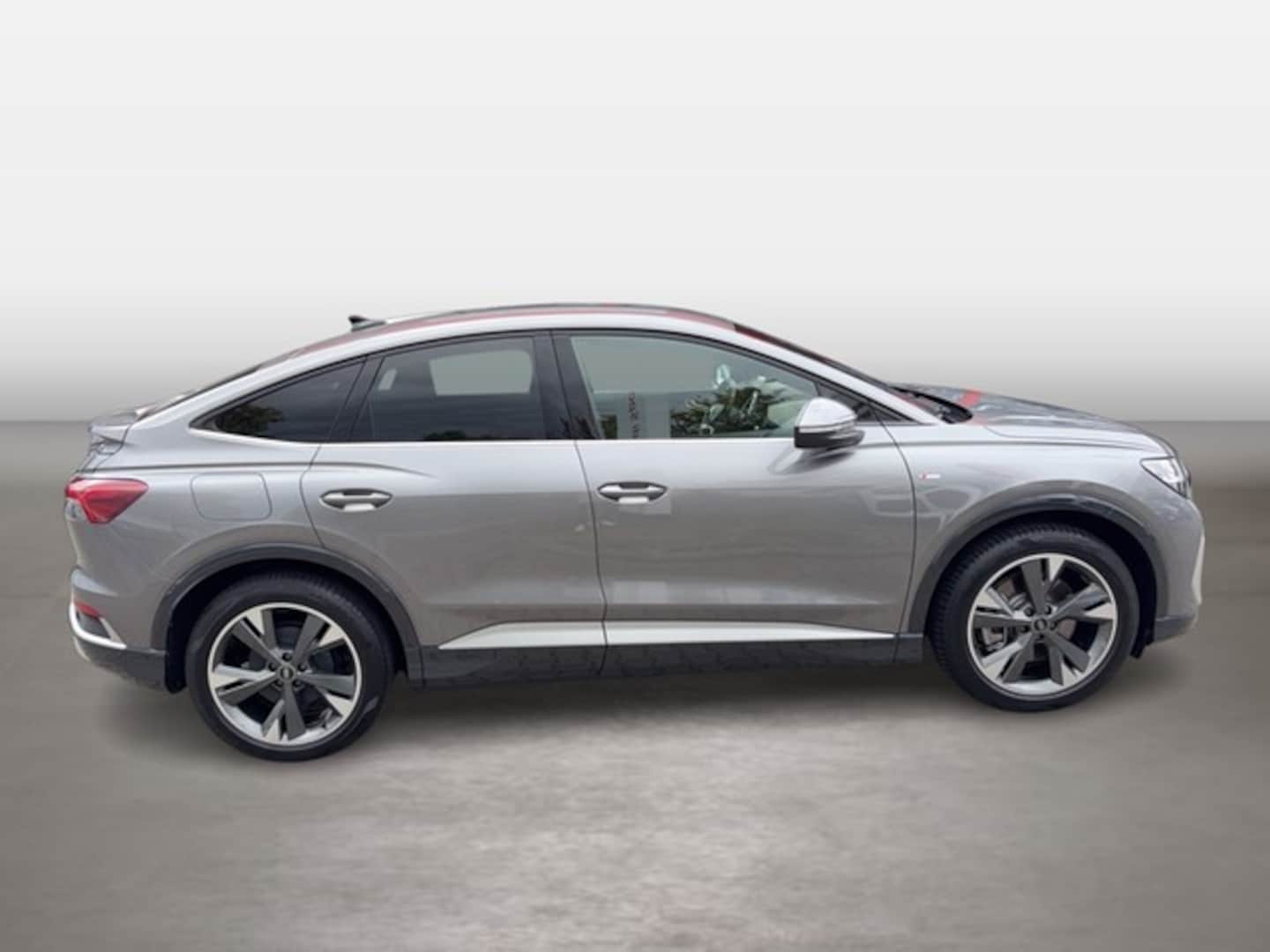 Bild über Audi Q4 Sportback e-tron 50 e-tron quattro - für weitere Informationen kontaktieren Sie den Audi Partner