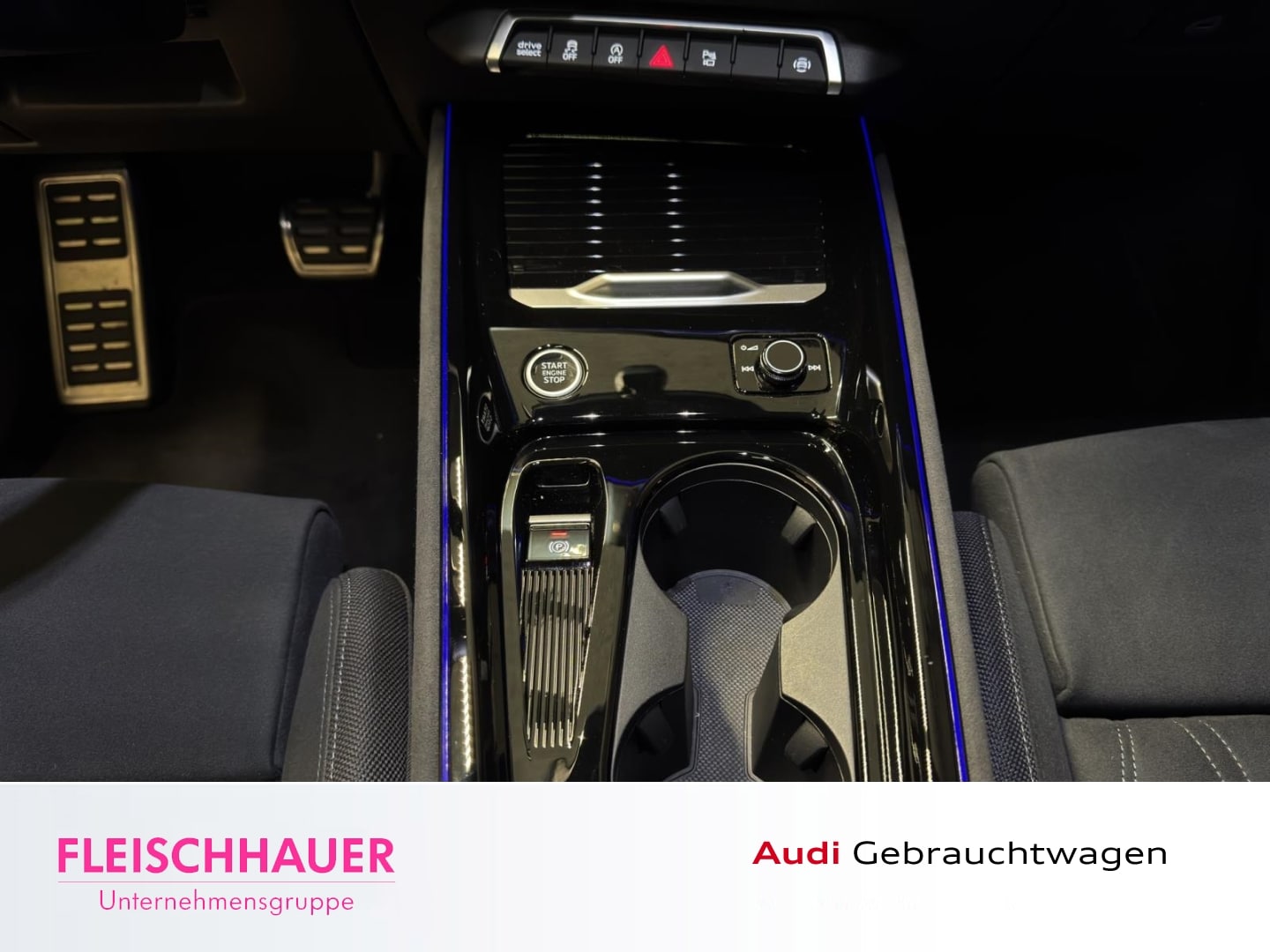 Bild über Audi Q3 SUV TFSI 110 kW S tronic - für weitere Informationen kontaktieren Sie den Audi Partner