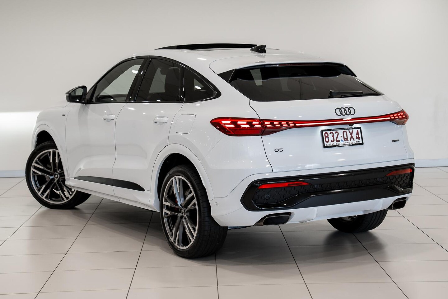 Image about Audi Q5 Sportback e-hybrid quattro S tronic
