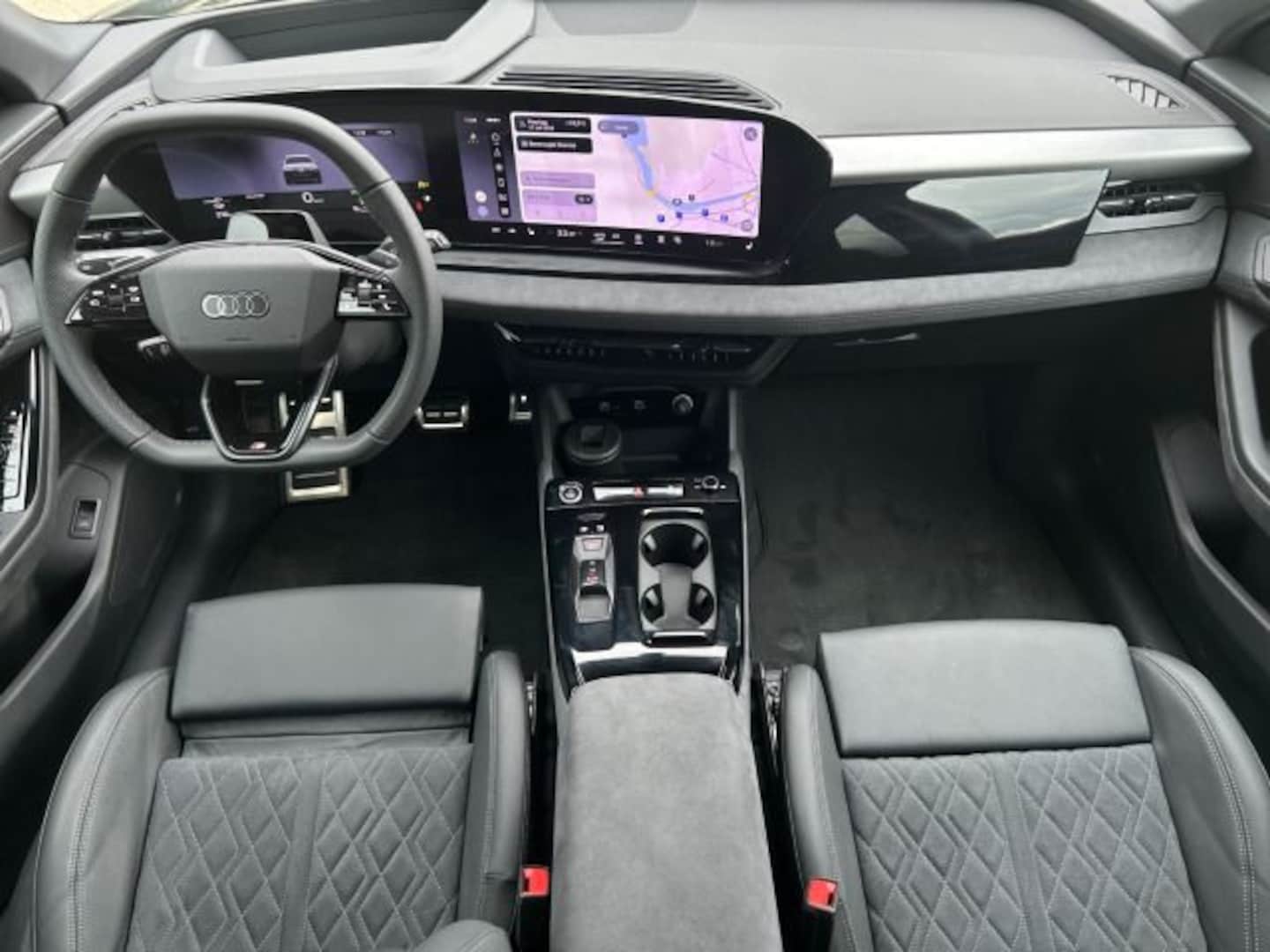Bild über Audi Q6 SUV e-tron S line business e-tron quattro 315 kW - für weitere Informationen kontaktieren Sie den Audi Partner