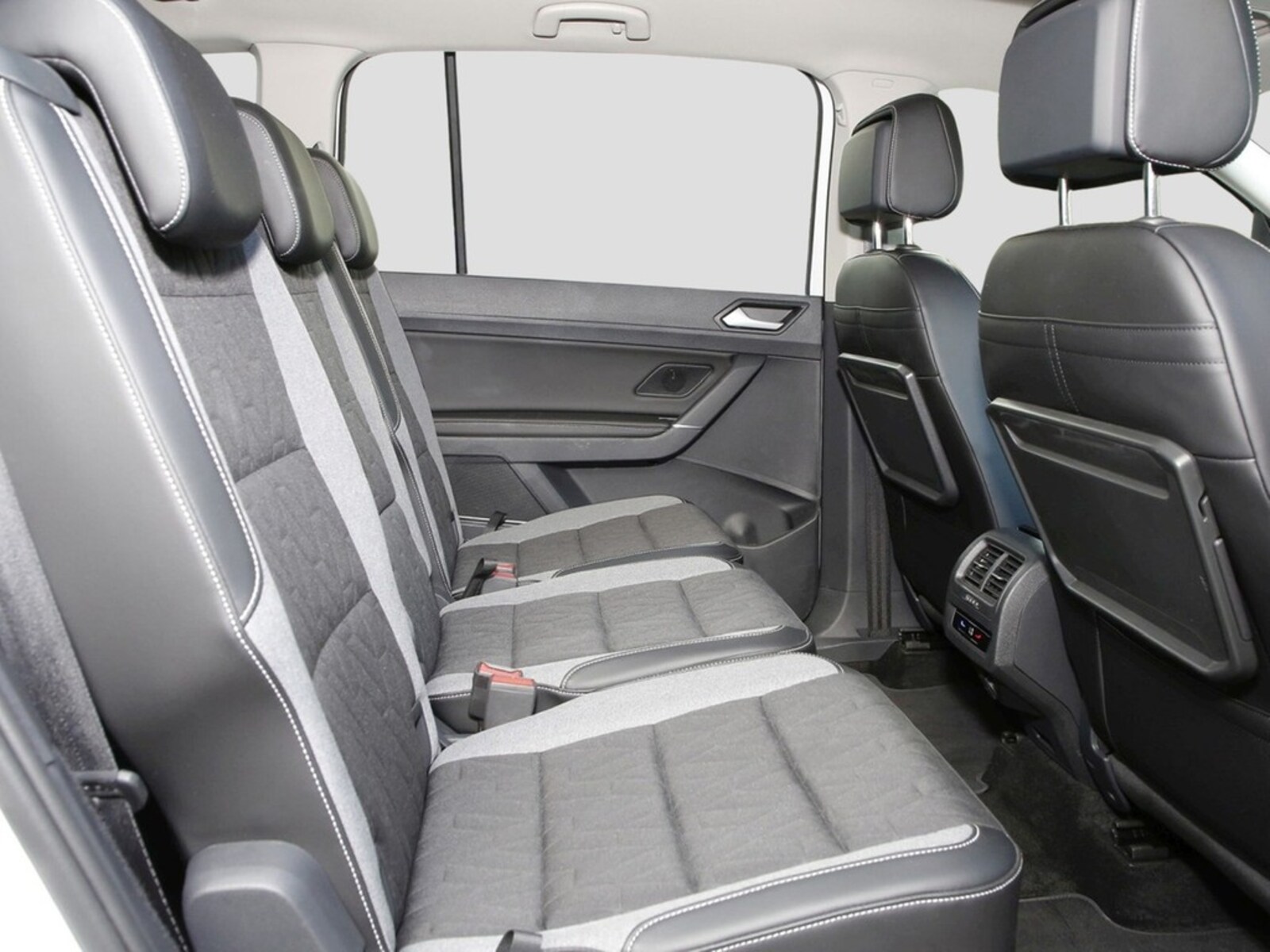 Volkswagen Touran – Bild 12