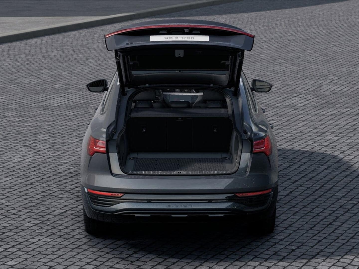 Image about Audi Q8 Sportback e-tron 50 e-tron quattro 250,00 kW