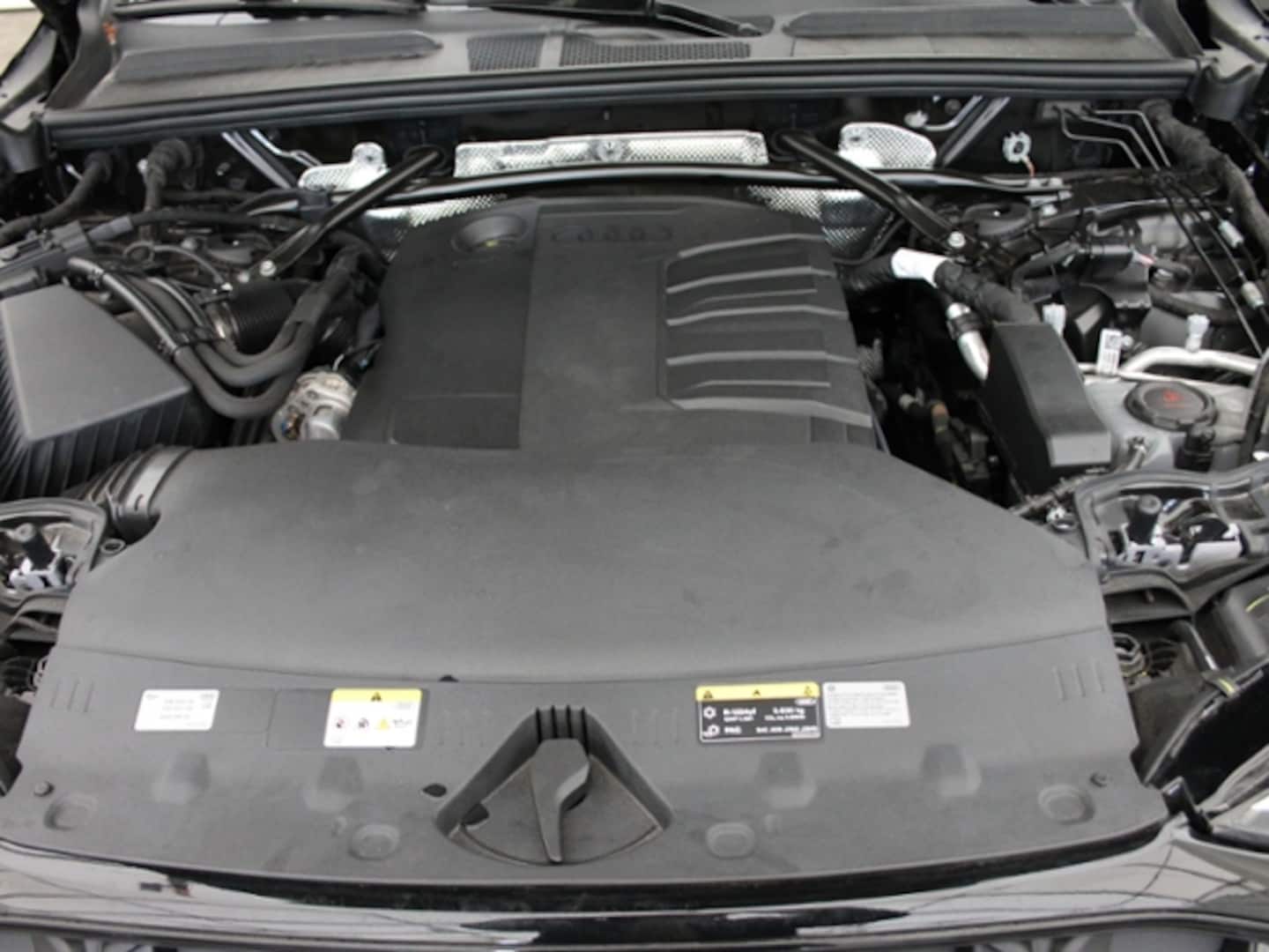 Bild über Audi Q5 SUV TDI quattro 150 kW S tronic - für weitere Informationen kontaktieren Sie den Audi Partner